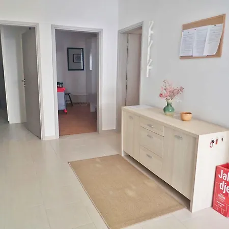 Apartment Near In 54481