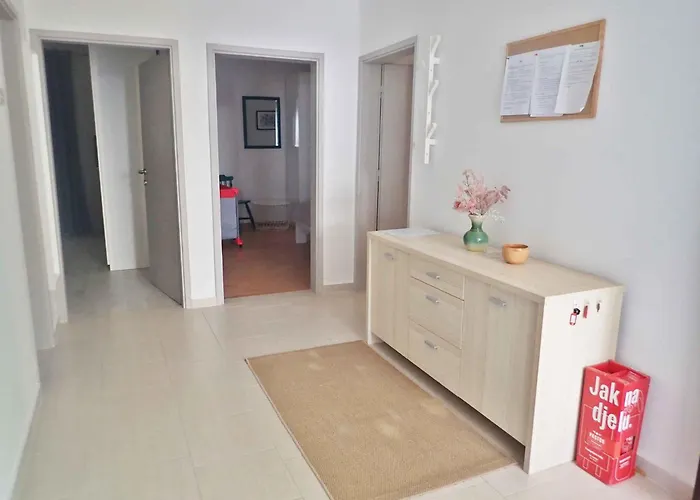 Апартаменты Near In 54481