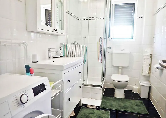 Apartment Near In 54481 *